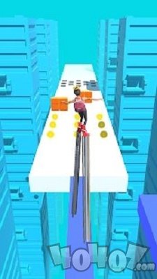 巨型高跟鞋疾跑